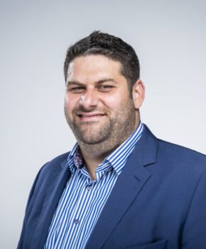 - AR-Mitglied seit 2025 - seit 2016 Kaufmann in Bad Salzdetfurth und Hildesheim